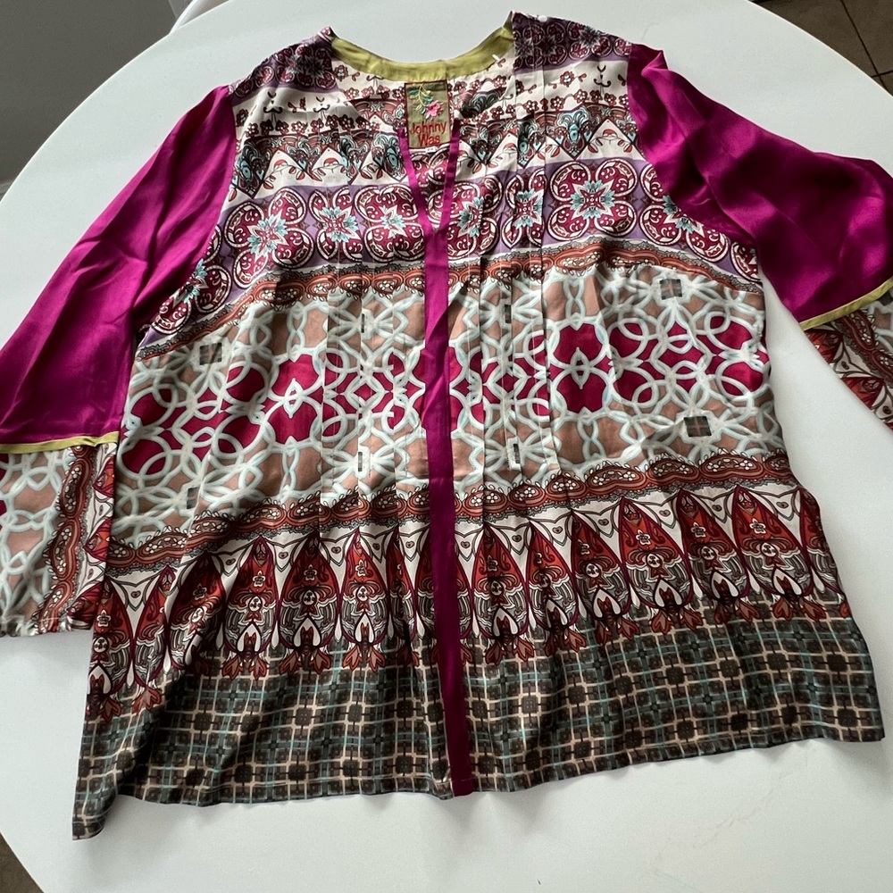 Johnny was silk top 2x